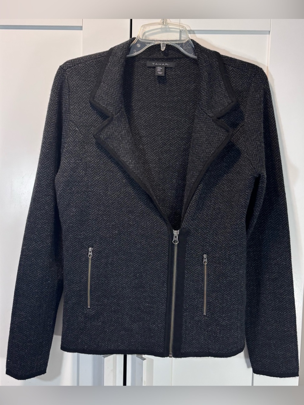 Tahari Women’s M Merino Wool Blend Herringbone Moto Jacket Black Gray Zip